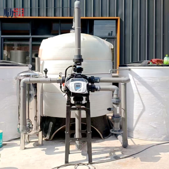 20-25T/H(每小時(shí)出水20-25噸)全自動軟水器